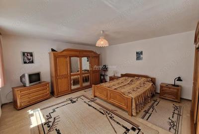 Casă cu 7 camere cu Teren 720 Mp în Vest - 20