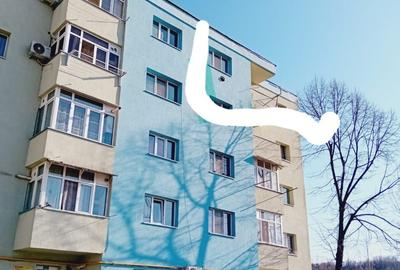 Apartament cu 2 camere decomandat în Mătăsari