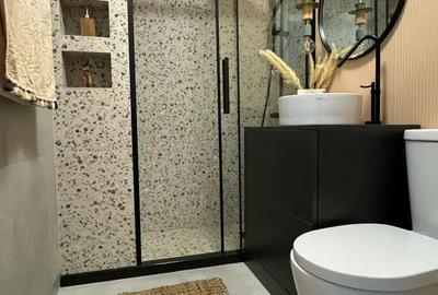 Apartament de vanzare 45 mp cu potential spatiu comercial - 1