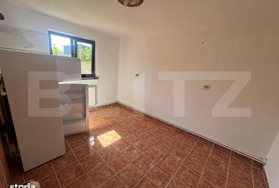 Casă cu 4 camere cu Teren 650 Mp în Bariera Vâlcii