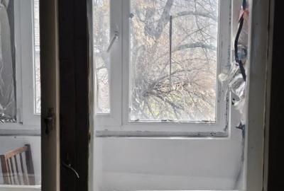 Apartament cu 3 camere semidecomandat, mobilat în Gorjului - 3