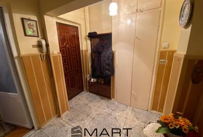 Apartament cu 2 camere decomandat, V Aaron - 3