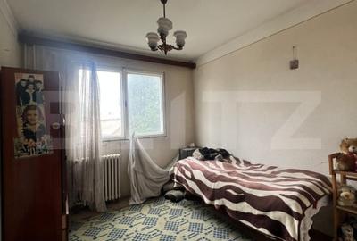 Apartament cu 3 camere, renovabil, zona Micro 3 - 5