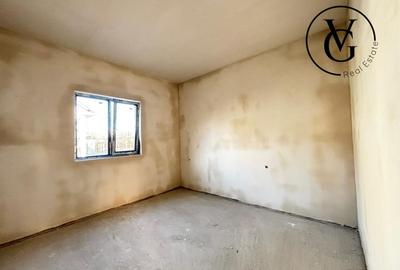 Casă individuală cu 4 camere cu Canalizare în Central - 4