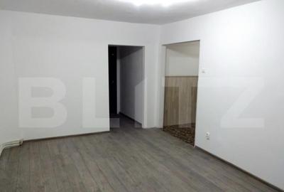 Apartament cu 4 camere decomandat în Cetate - 1