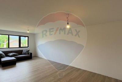 Casă cu 20 camere cu Teren 4563 Mp în Bughea de Sus - 3