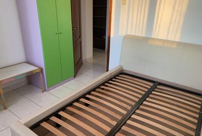 Apartament cu 3 camere semidecomandat în Valea Ialomiței - 4