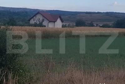 Teren de 485 mp, în Oarda