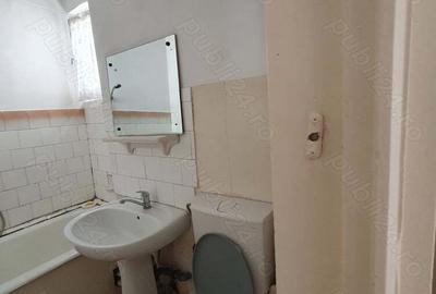 Proprietar,ultracentral(in apropiere de Universitate,Liceul Elena Cuza,Liceul Carol,utilat modest - 3