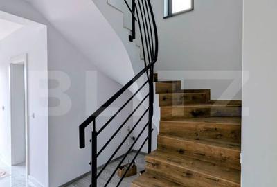 Casă cu 4 camere cu Teren 395 Mp în Holboca - 10