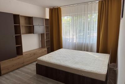 Garsonieră decomandată în Complex Studențesc