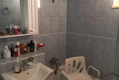 Apartament cu 3 camere . - 19