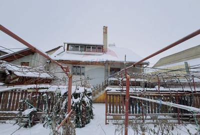 Casă cu 7 camere cu Teren 300 Mp în Gării - 10