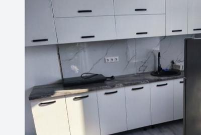 Garsonieră decomandată în Micro 17 - 2