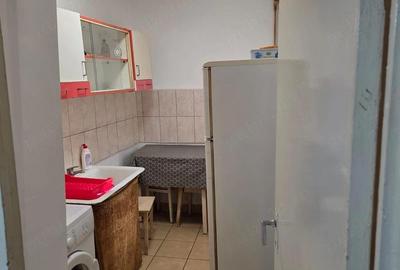 Garsonieră decomandată în Aradului