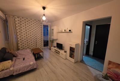 Apartament cu 2 camere semidecomandat, mobilat în P-ța Muncii - 8