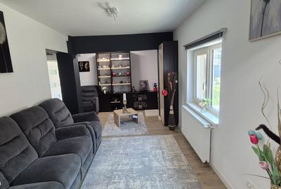 Casă cu 5 camere cu Teren 620 Mp în Central