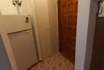 Garsonieră decomandată în Central - 2