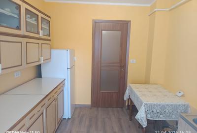 Apartament cu 2 camere decomandat în Soarelui - 3