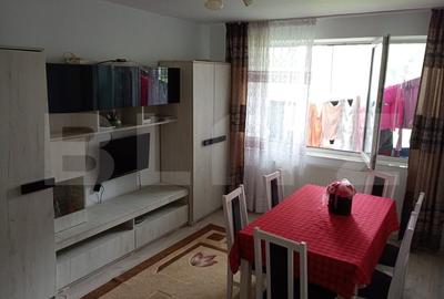 Apartament de vanzare, cu 3 camere, 64 mp, zona Decebal
