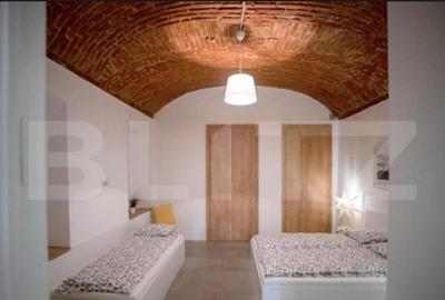 Cladire de patrimoniu din secolului XIX, de vanzare, zona - 7