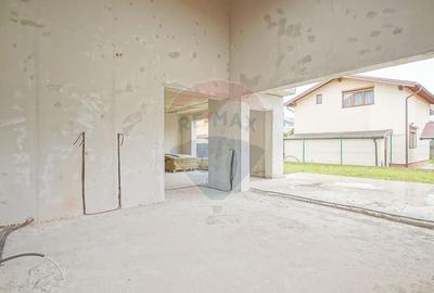 Casa spatioasa la gri, 4 camere, 3 bai, teren 500 mp - zona Bartolomeu - 14