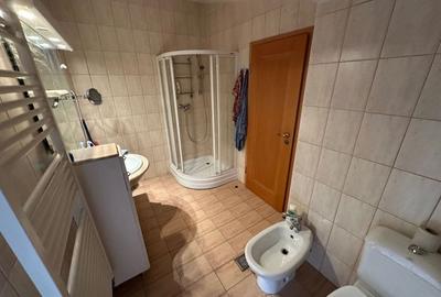 Casă / Vilă cu 6 camere în zona  Calea Aradului - 47