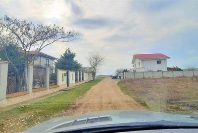 TEREN INTRAVILAN CONSTRUIBIL 469 MP. LANGA CASE ZONA IN DEZVOLTARE PRET 17.500 E - 10