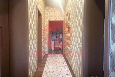 Casă cu 7 camere cu Teren 660 Mp în Lazu - 7