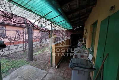 Casa alipita cu teren, necesita renovari, situata in zona Freidorf. - 7