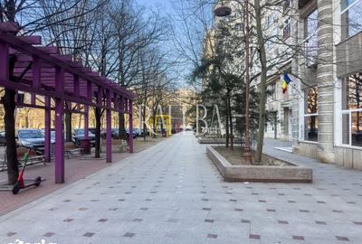 Apartament cu 2 camere decomandat, mobilat în Decebal