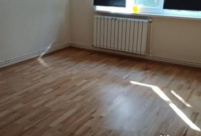 Apartament cu 3 camere decomandat în Central - 2