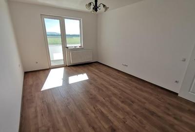 INCHIRIEZ ap. 2 camere decomandat,nou,nemobilat,zona Calea Surii Mici - 4