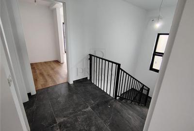 Duplex cu 4 camere cu Teren 365 Mp în Moșnița Veche - 8