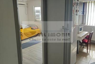 Apartament 3 camere, zona? centrala?, Palas Campus, 180.000 euro - 4