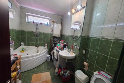 Casă cu 5 camere cu Canalizare în Ceangăi - 5