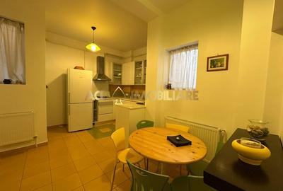 Casă cu 4 camere cu Teren 195 Mp în Vitan - 9