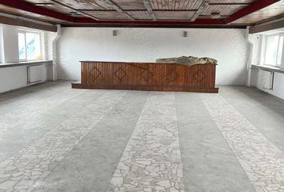 Spațiu comercial, de 105 mp, în Central - 1