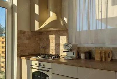 Casă cu 4 camere cu Teren 250 Mp în Central - 5