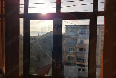 Apartament cu 2 camere nedecomandat în Central