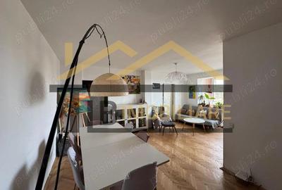 Apartament cu 4 camere decomandat în Central - 2