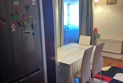 Vand apartament 2 camere 53mp Tecuci Zona industriala - 1