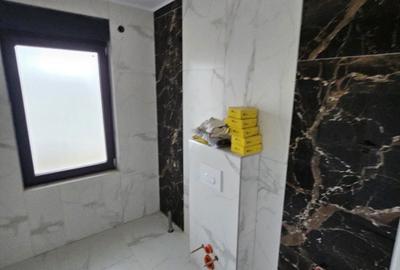Casă cu 4 camere în Central - 2