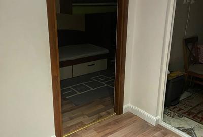 Apartament cu 3 camere semidecomandat în Apusului - 2