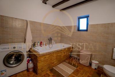 Cumpana - Casa Ideală pentru două familii. - 27