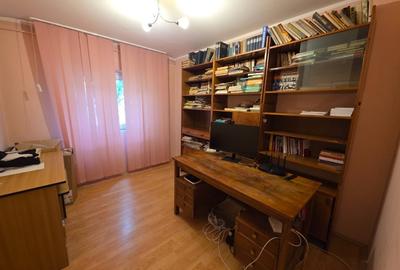 Apartament cu 3 camere decomandat, mobilat în Crângași - 16