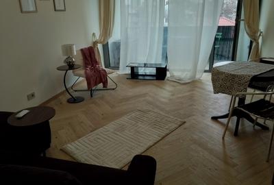 Garsonieră decomandată, mobilată în Victoriei - 11