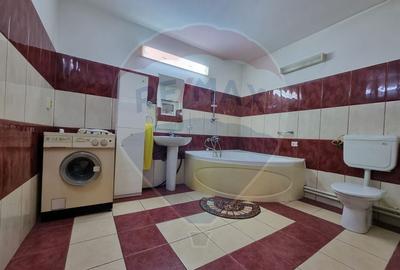 Casa / Vila cu 8 camere de vanzare in zona Coiciu - 9