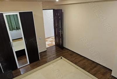Apartament cu 3 camere decomandat în Central - 2