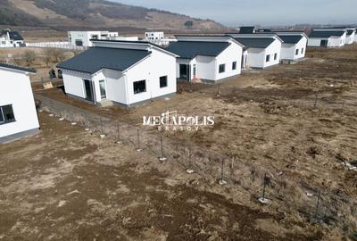 Casă individuală cu 3 camere cu Canalizare în Sânpetru - 6